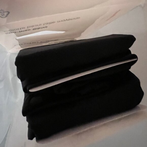 Lululemon UnderEase Mid-Rise Bikini Underwear 3 Pack size medium NWT/NIB - Picture 3 of 4